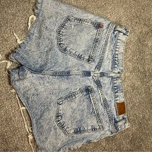 A line jeans shorts